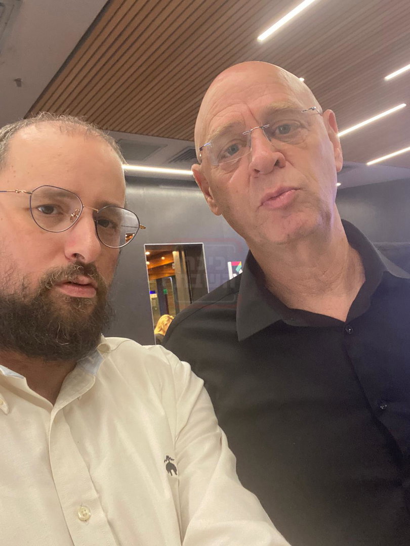 האדמו"ר ששתה גשם - מתוך הרכב | 'זופניק בכיכר' עם כל התמונות, הנייעס והחשיפות של השבוע