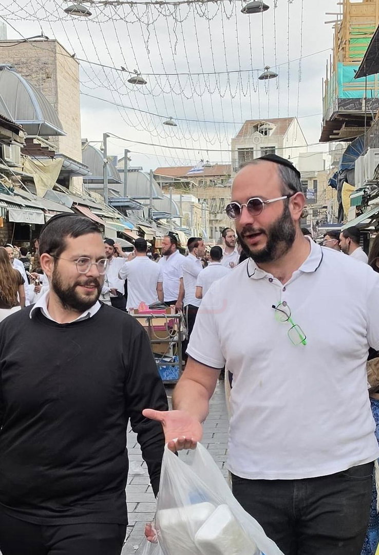 האדמו"ר ששתה גשם - מתוך הרכב | 'זופניק בכיכר' עם כל התמונות, הנייעס והחשיפות של השבוע