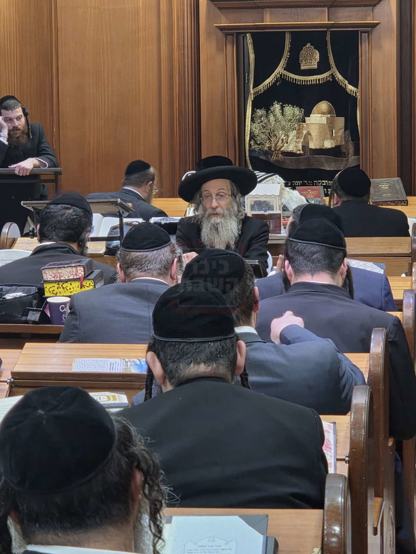 האדמו"ר ששתה גשם - מתוך הרכב | 'זופניק בכיכר' עם כל התמונות, הנייעס והחשיפות של השבוע