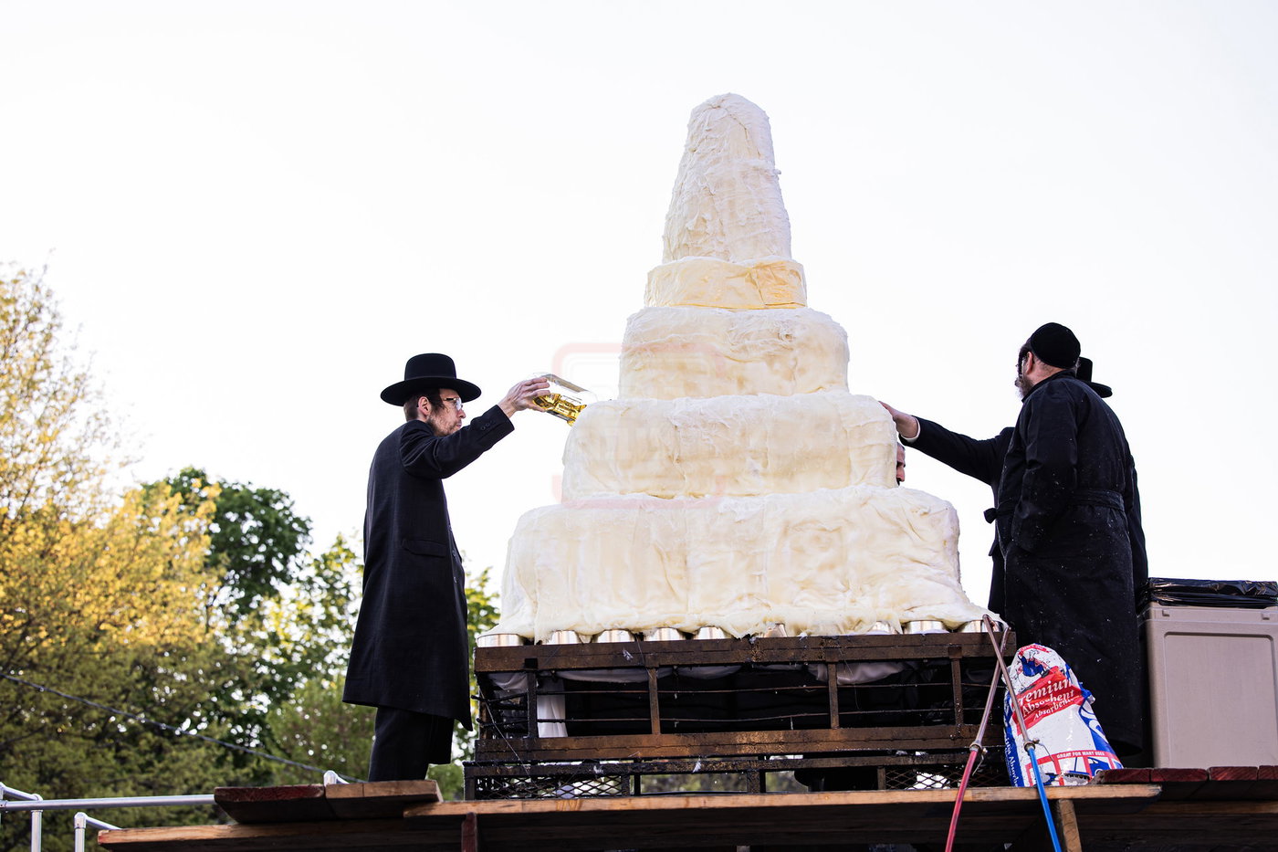 מעמד ההדלקה בחצה"ק סאטמר