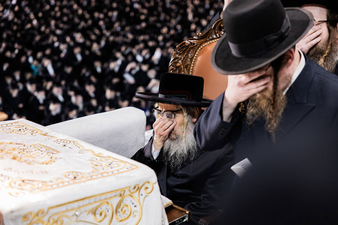 מעמד ההדלקה בחצה"ק סאטמר