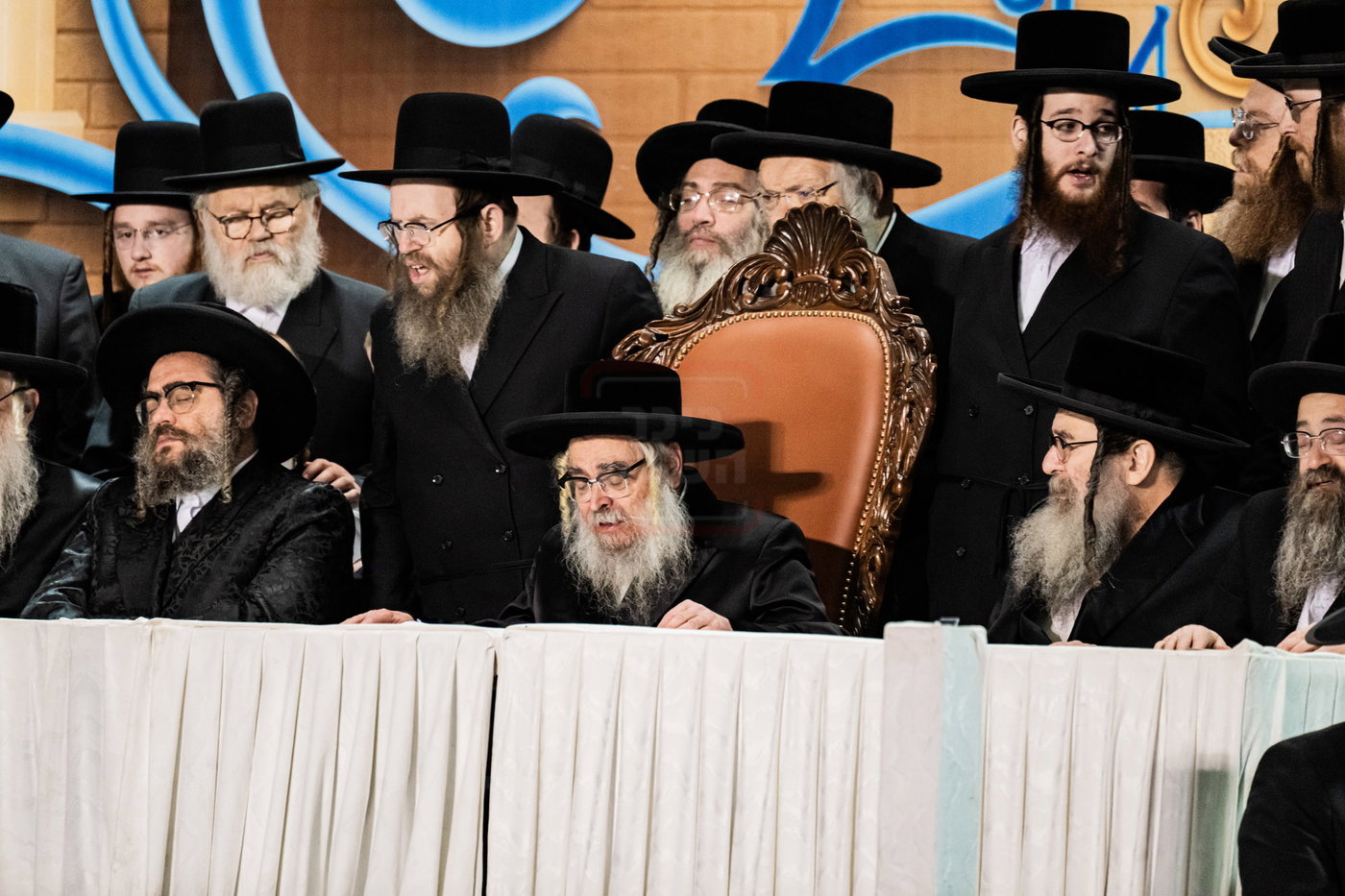 מעמד ההדלקה בחצה"ק סאטמר