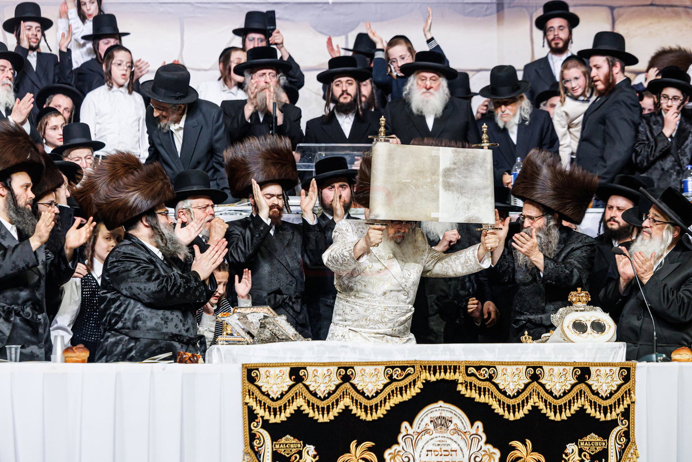 ל"ג בעומר וסיום כתיבת ס"ת בסאטמר
