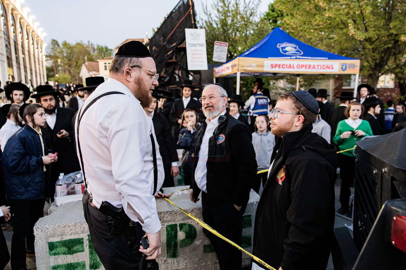 מעמד ההדלקה בחצה"ק סאטמר