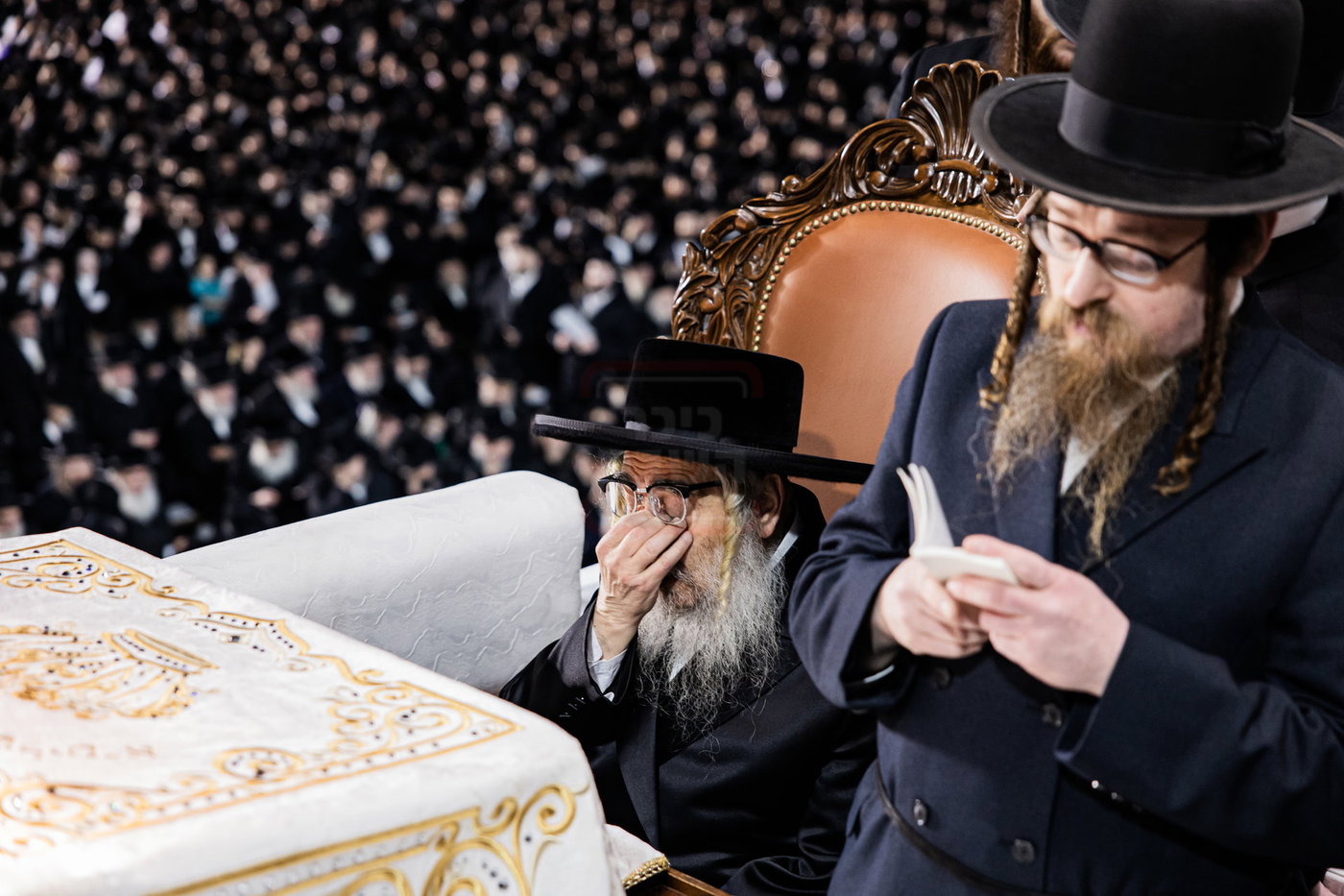 מעמד ההדלקה בחצה"ק סאטמר