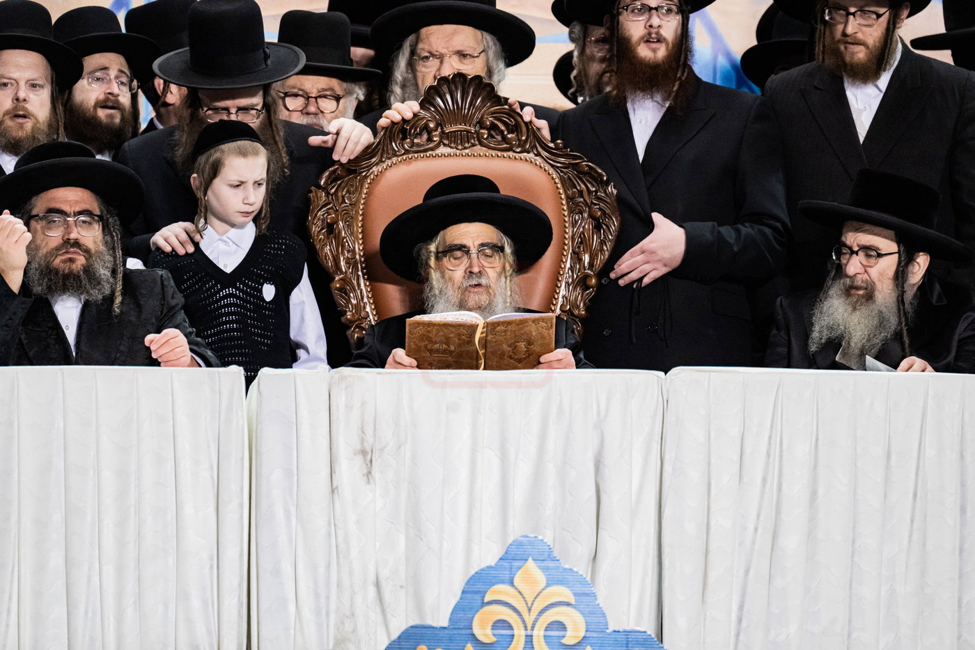 מעמד ההדלקה בחצה"ק סאטמר