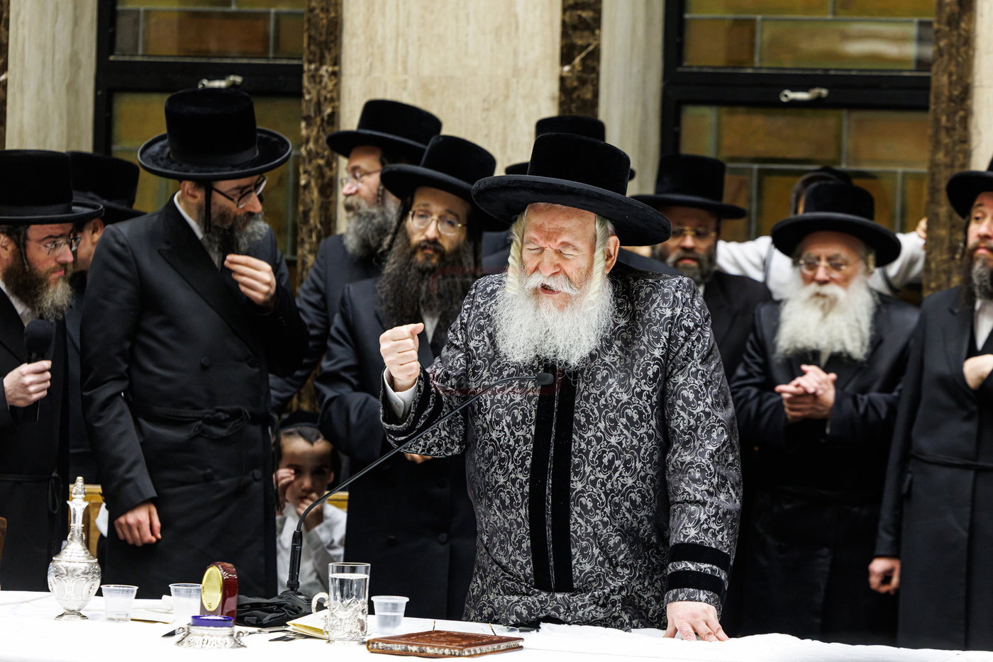 ל"ג בעומר בחצה"ק באבוב