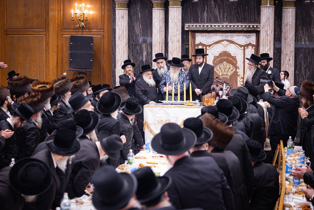ל"ג בעומר בחצה"ק צאנז קלויזנבורג