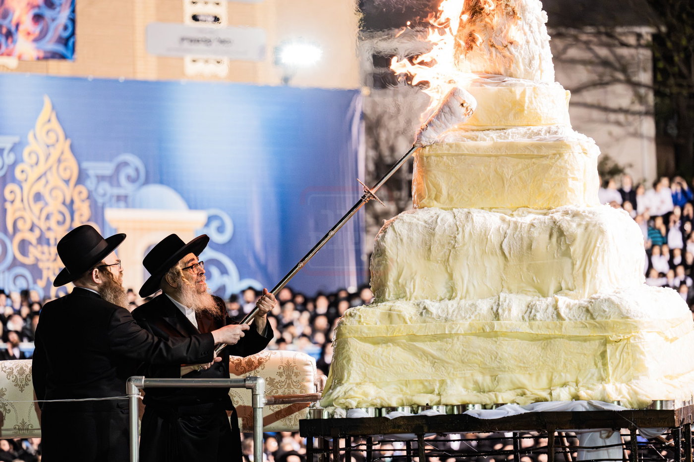 מעמד ההדלקה בחצה"ק סאטמר