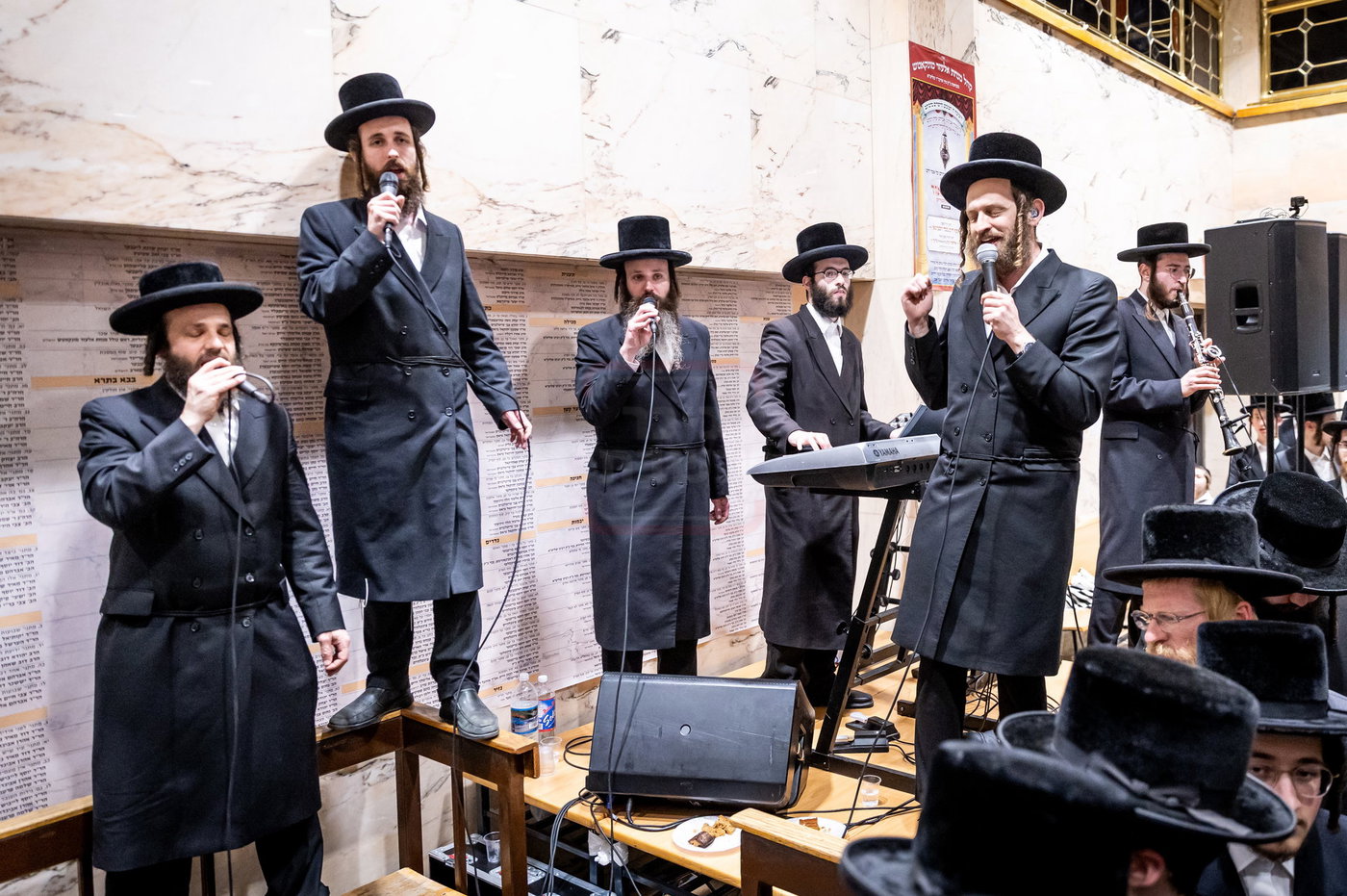 ל"ג בעומר בחצה"ק מונקאטש
