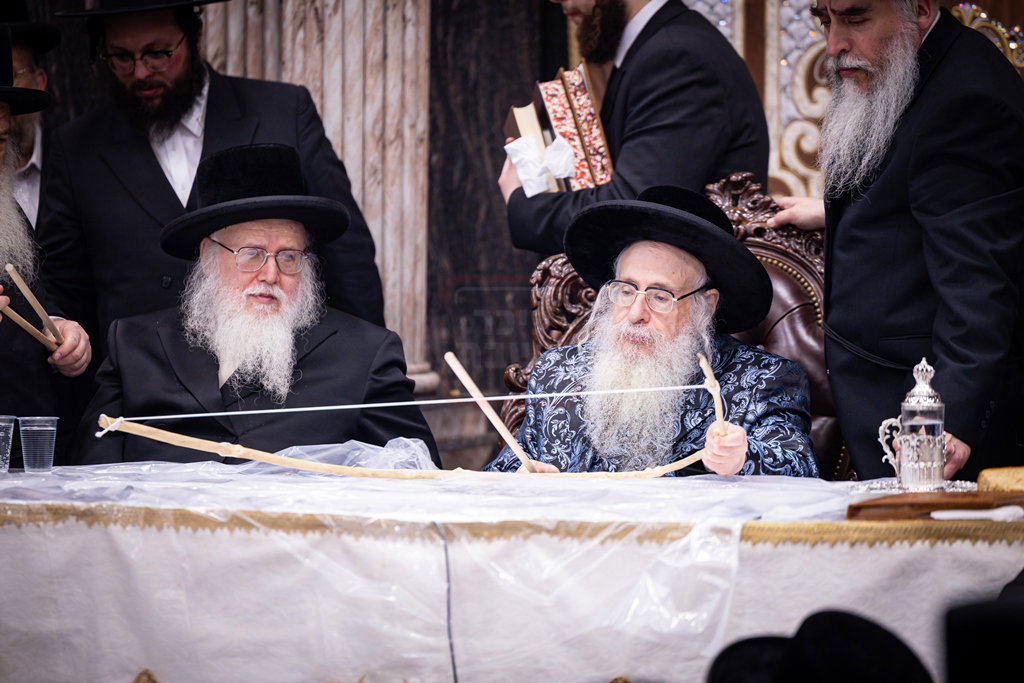 ל"ג בעומר בחצה"ק צאנז קלויזנבורג