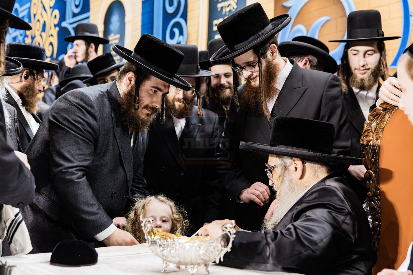 מעמד ההדלקה בחצה"ק סאטמר