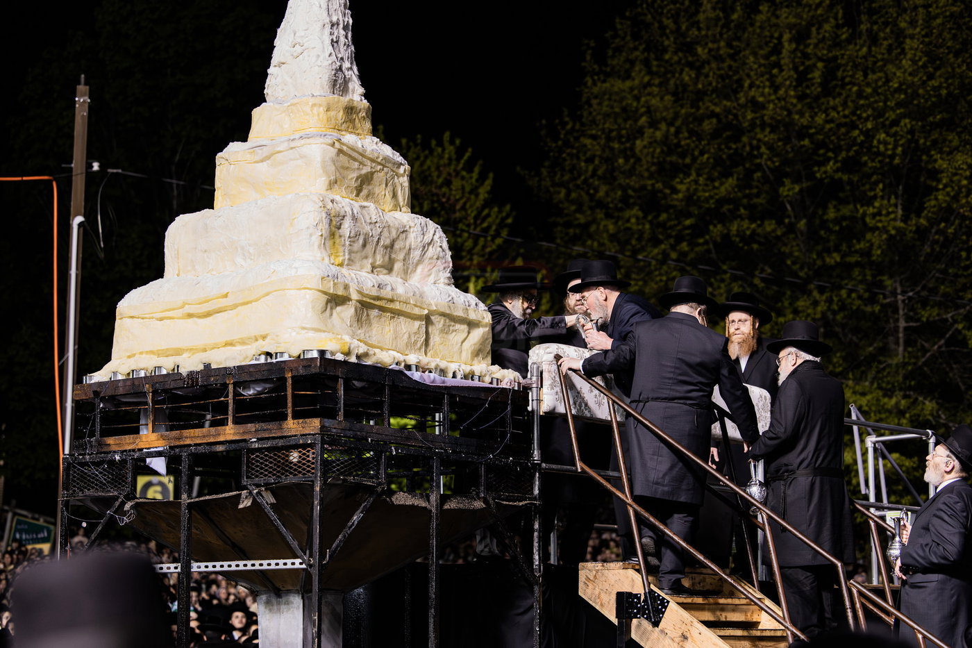 מעמד ההדלקה בחצה"ק סאטמר