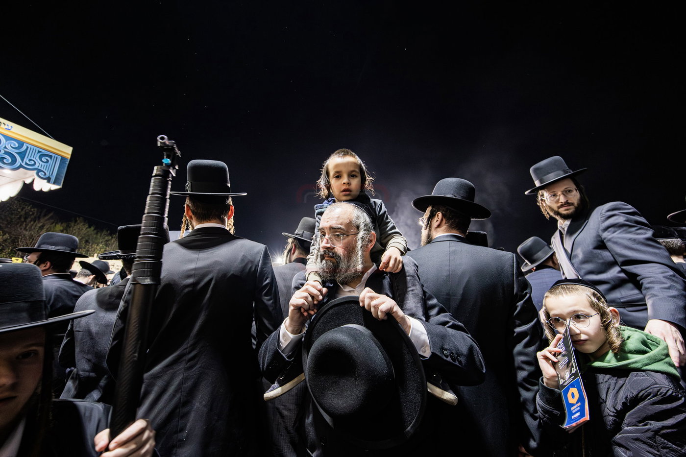 מעמד ההדלקה בחצה"ק סאטמר