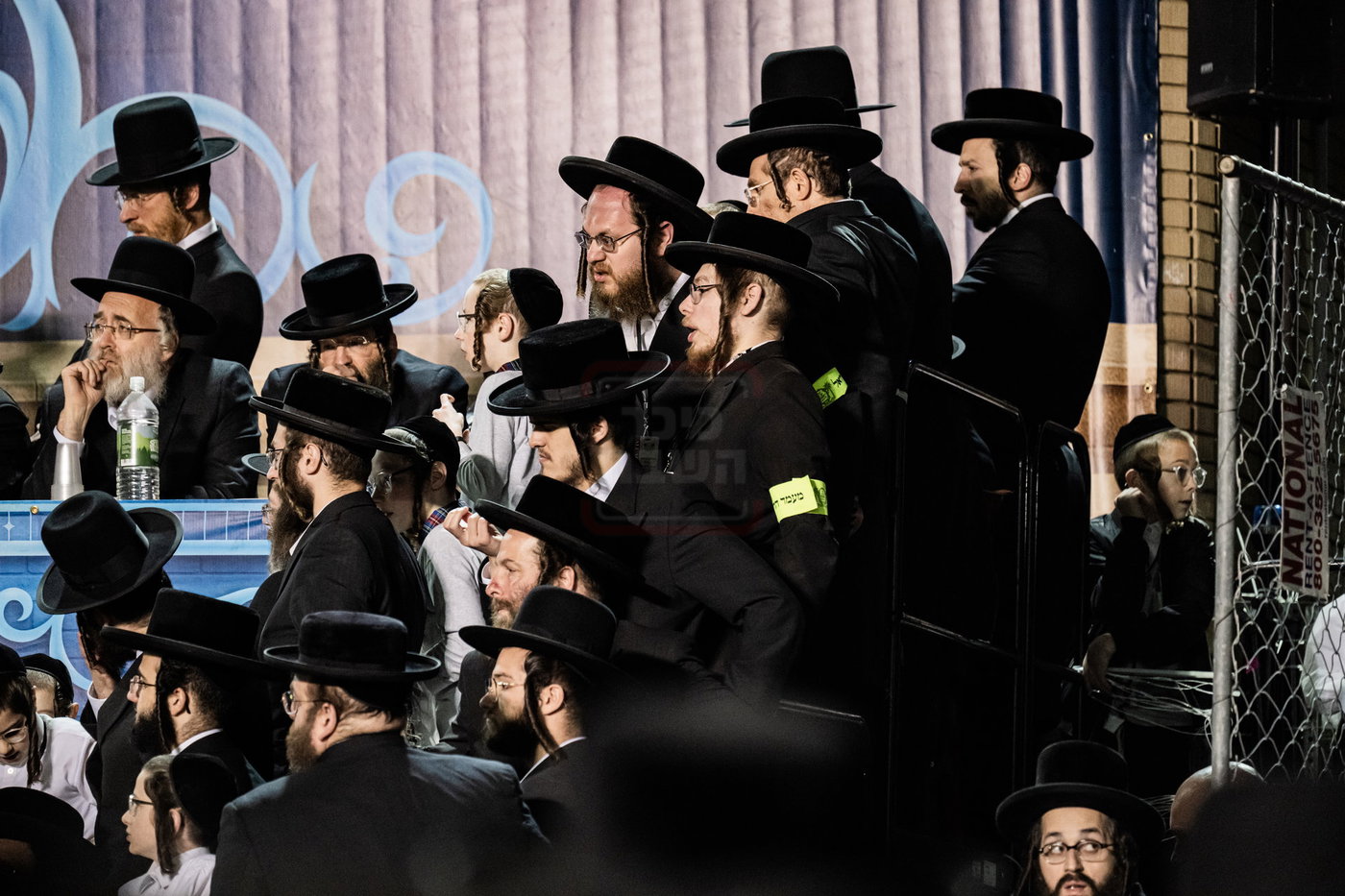 מעמד ההדלקה בחצה"ק סאטמר