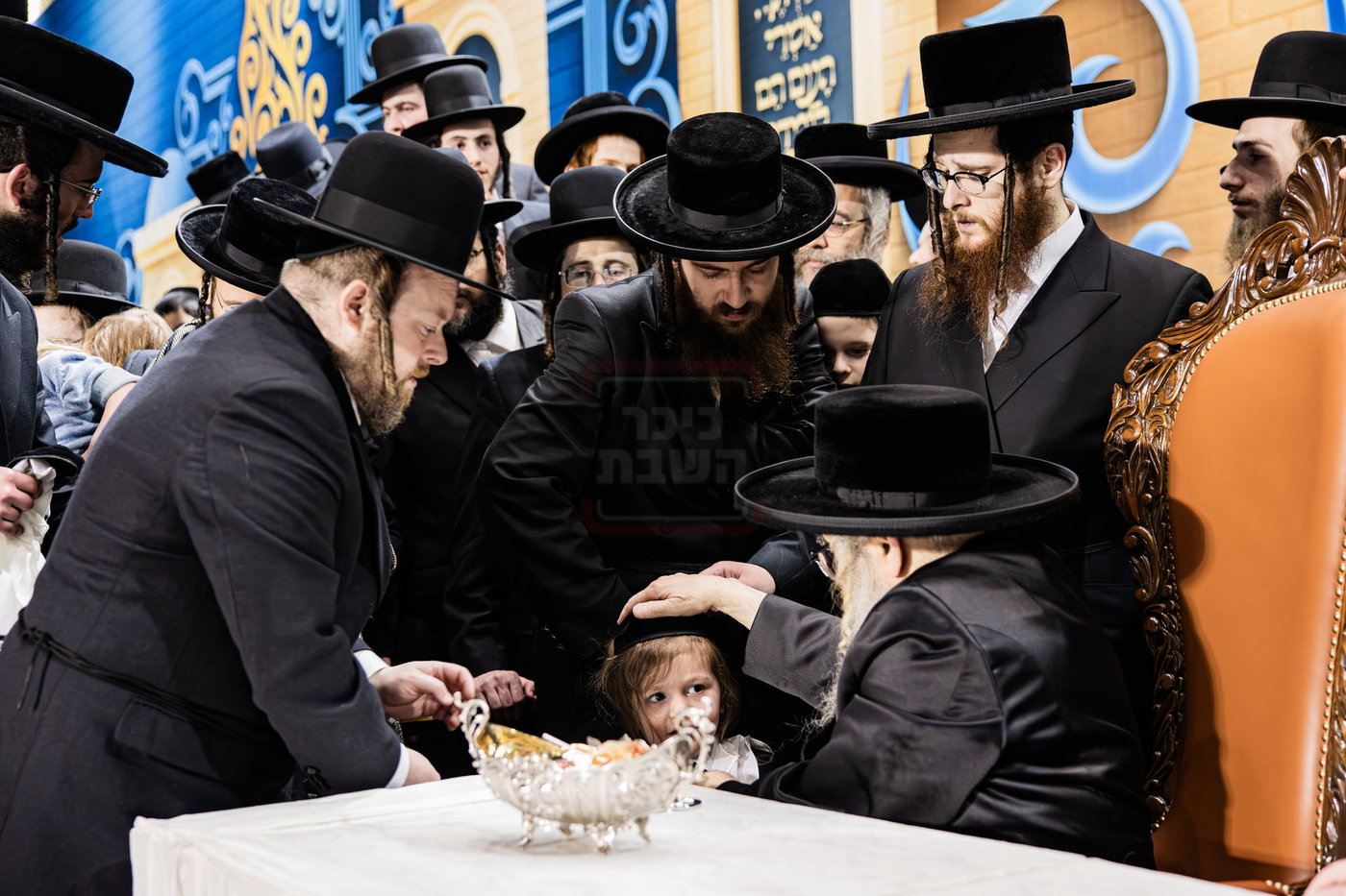 מעמד ההדלקה בחצה"ק סאטמר