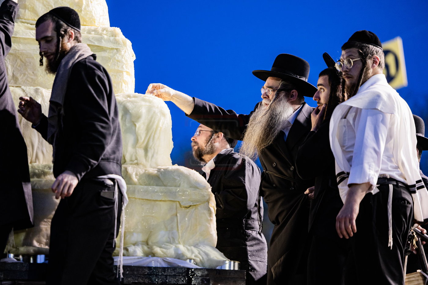 מעמד ההדלקה בחצה"ק סאטמר