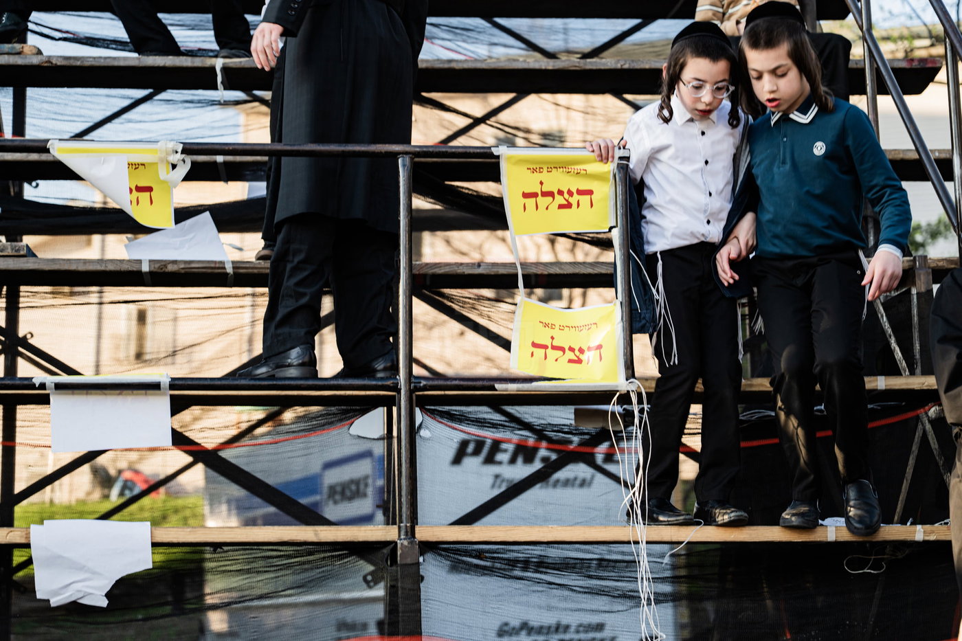 מעמד ההדלקה בחצה"ק סאטמר