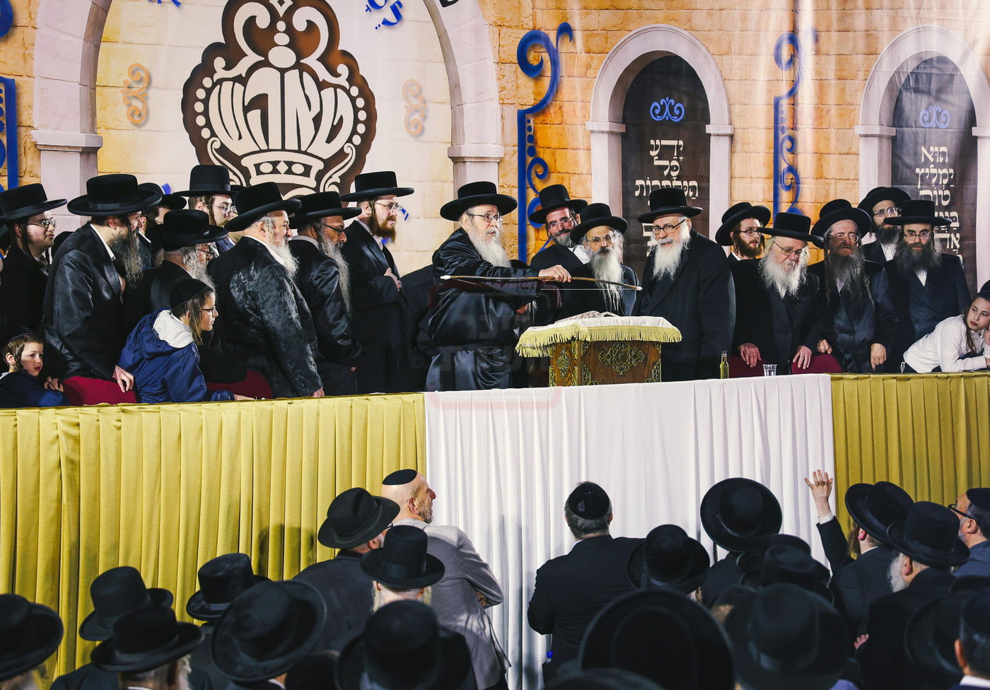 ל"ג בעומר בחצה"ק טאהש