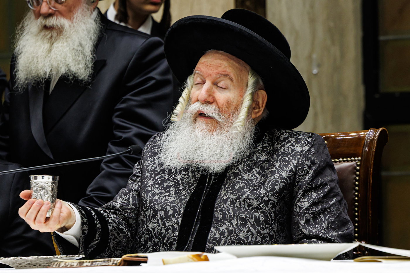 ל"ג בעומר בחצה"ק באבוב