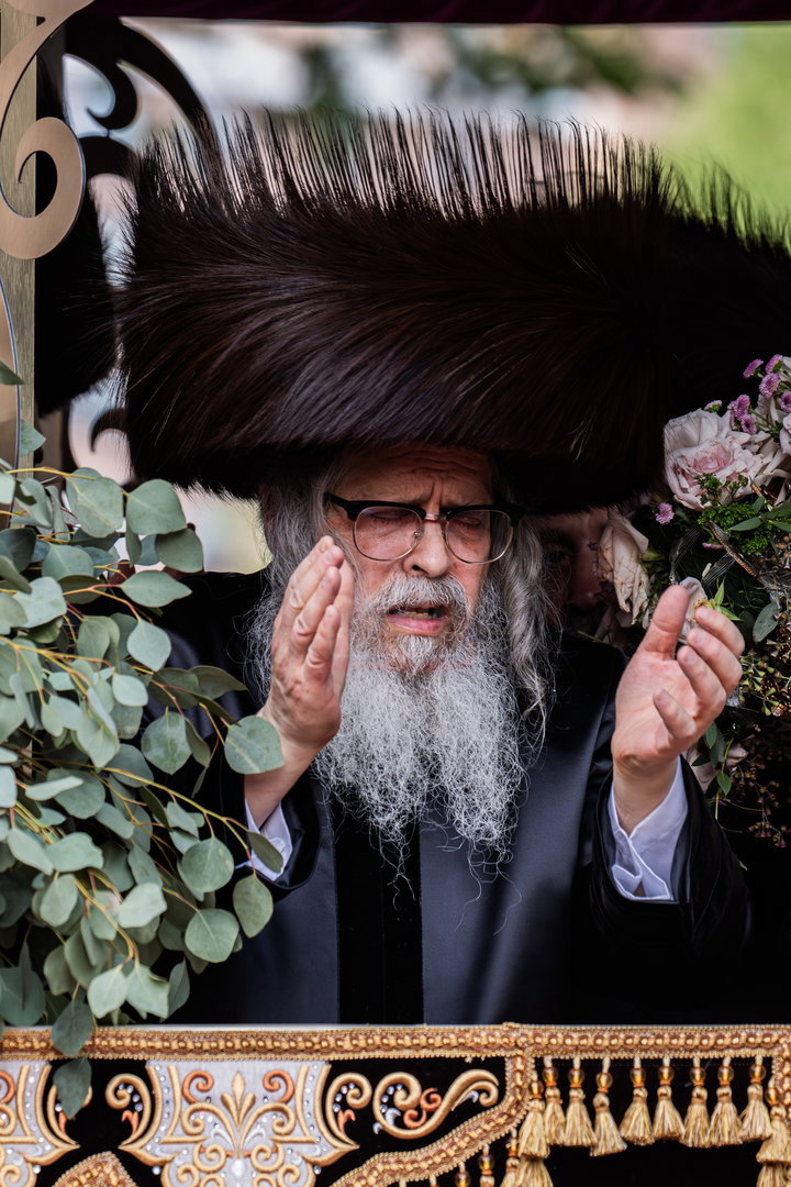 מעמד הכנסת ספר תורה בסאטמר