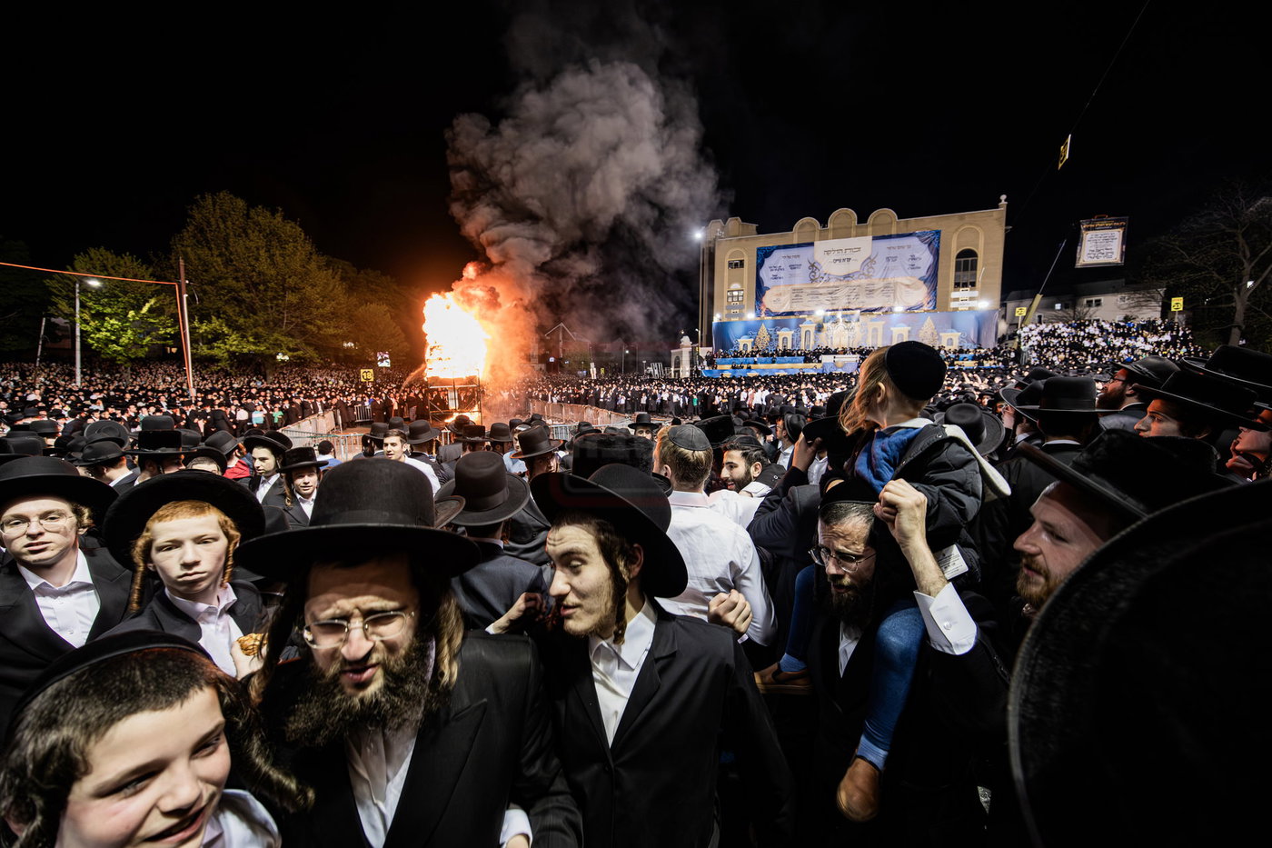 מעמד ההדלקה בחצה"ק סאטמר
