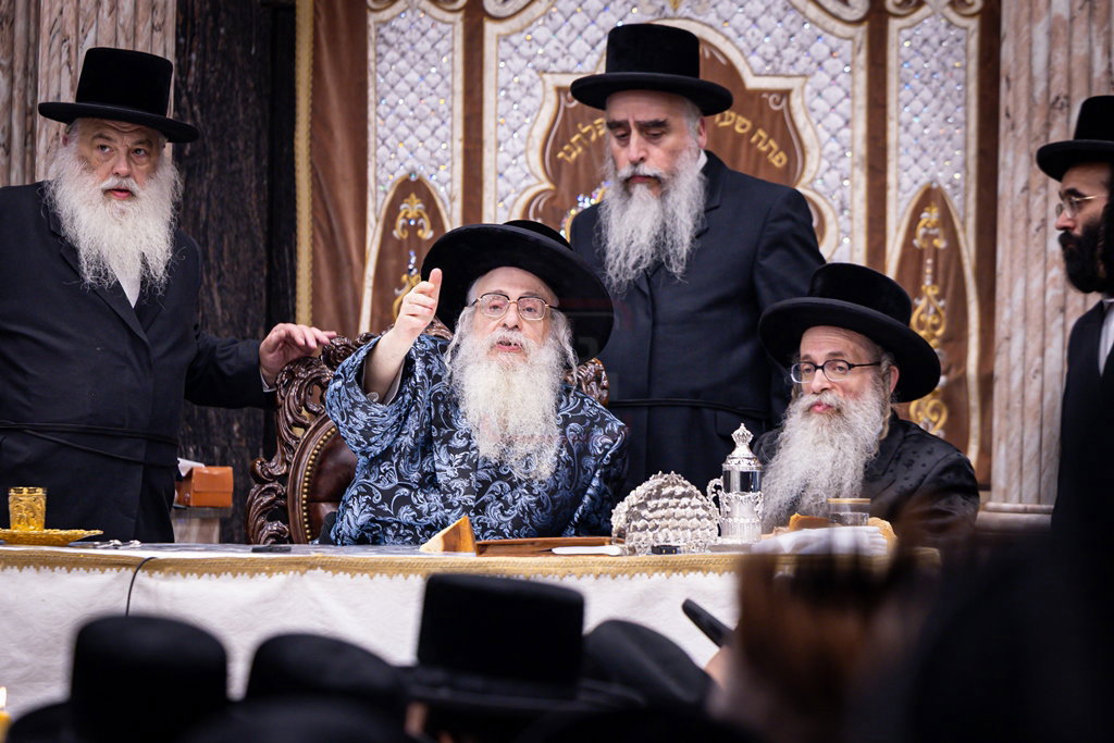 ל"ג בעומר בחצה"ק צאנז קלויזנבורג