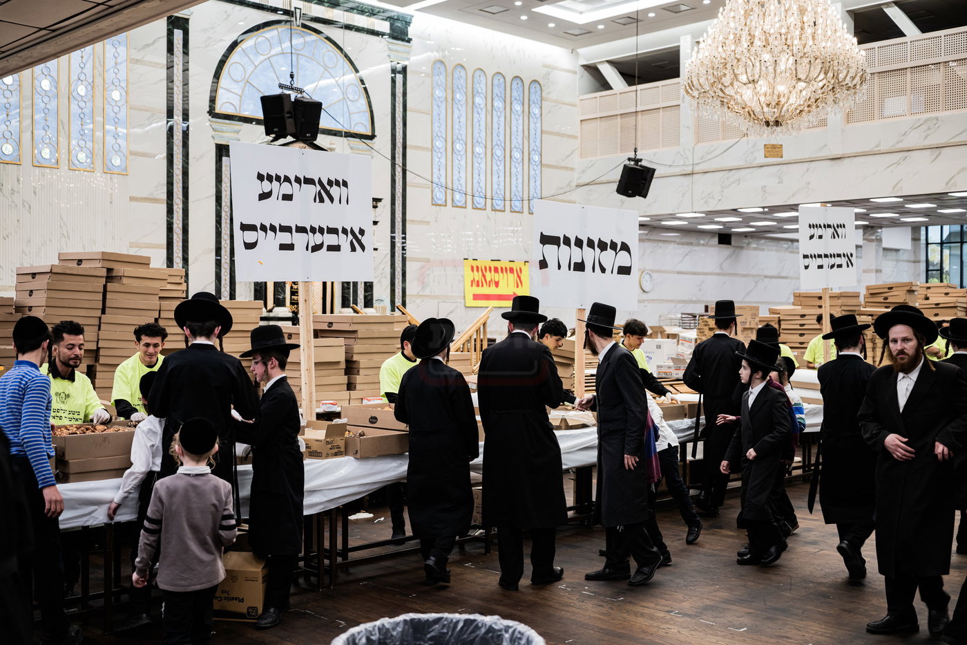 מעמד ההדלקה בחצה"ק סאטמר