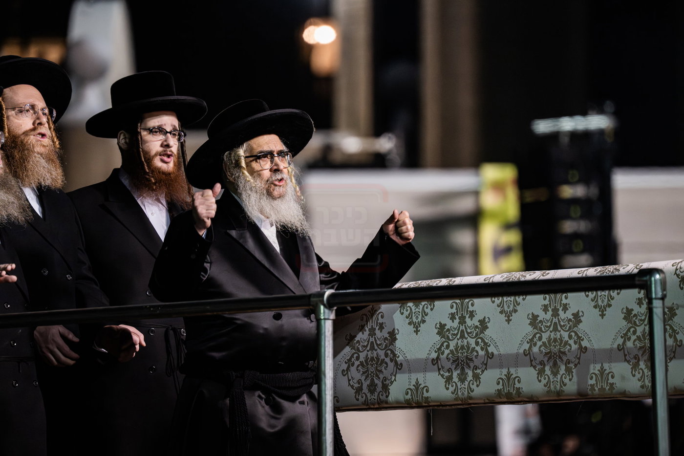 מעמד ההדלקה בחצה"ק סאטמר