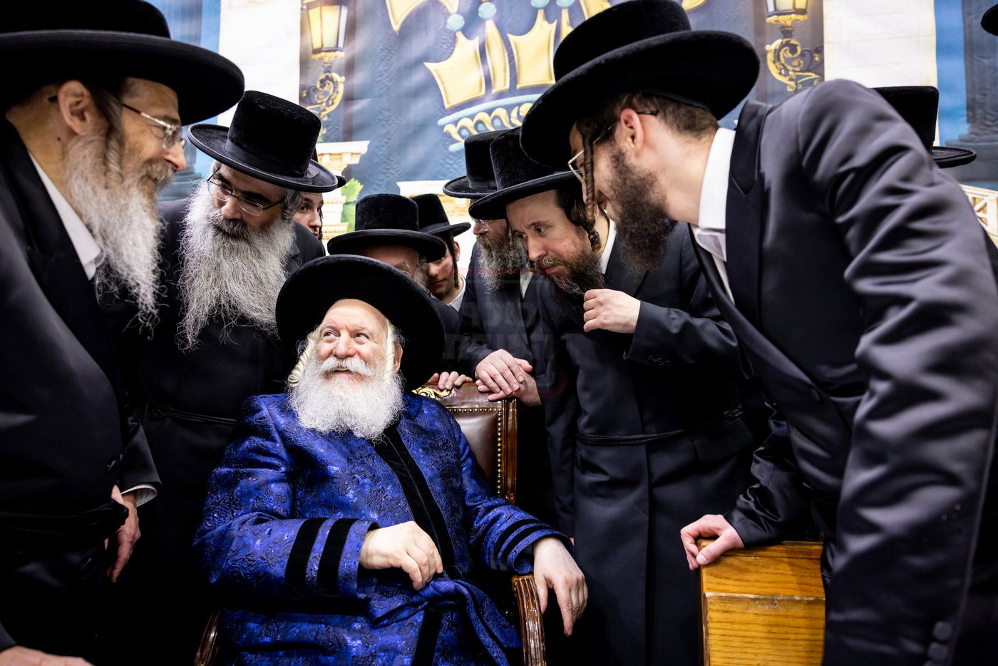 שמחת אירוסי נכדת האדמו"ר מבאבוב