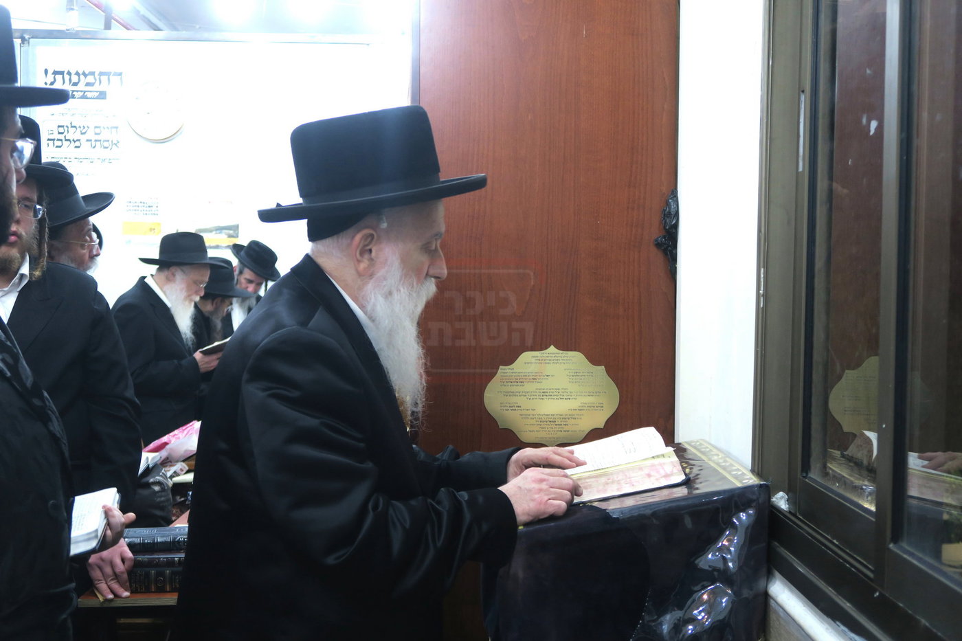 האדמו"ר מבוטושאן במירון לאחר ל"ג בעומר