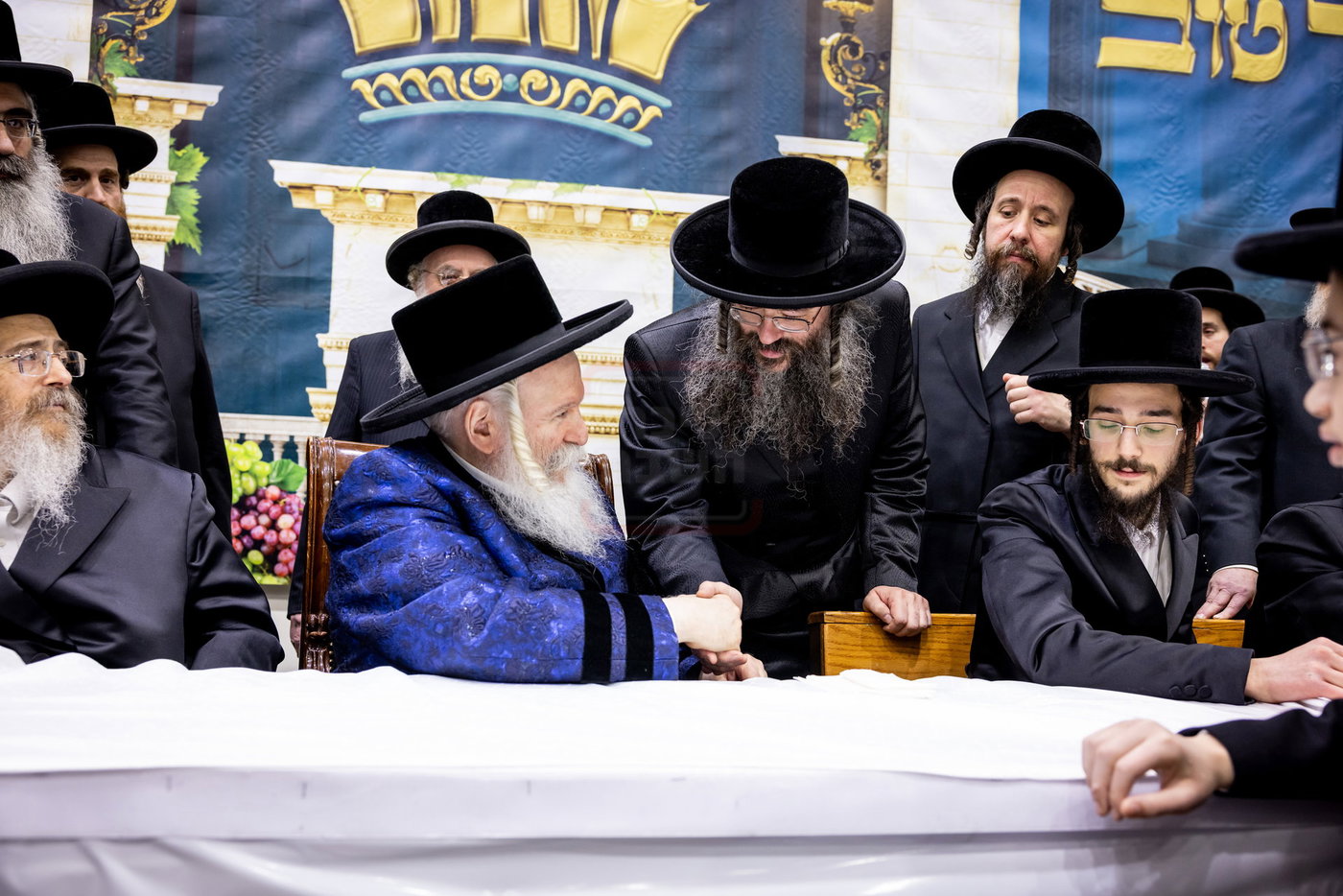 שמחת אירוסי נכדת האדמו"ר מבאבוב