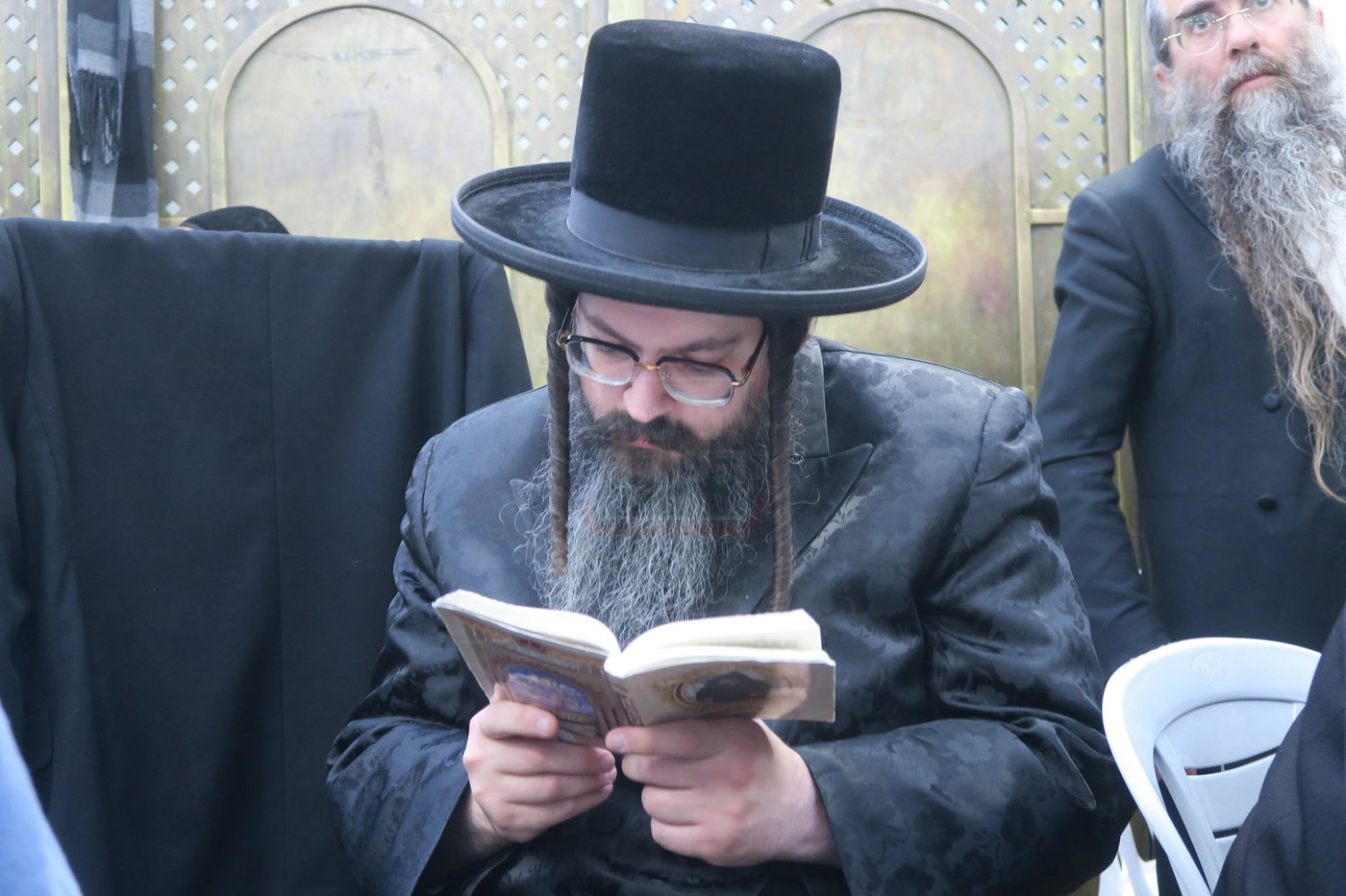 אדמו"רים ורבנים במירון לאחר ל"ג בעומר