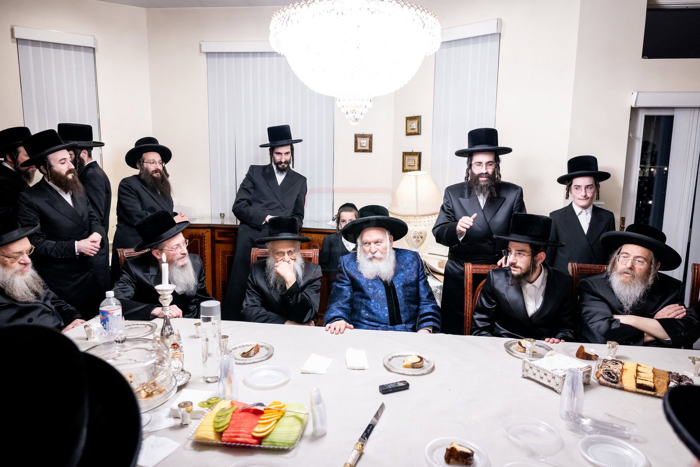 שמחת אירוסי נכדת האדמו"ר מבאבוב