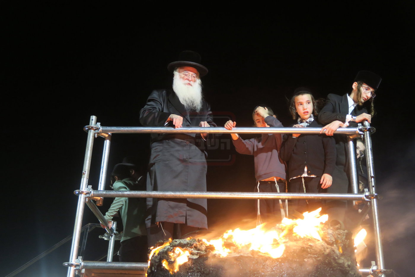 אדמו"רים ורבנים במירון לאחר ל"ג בעומר