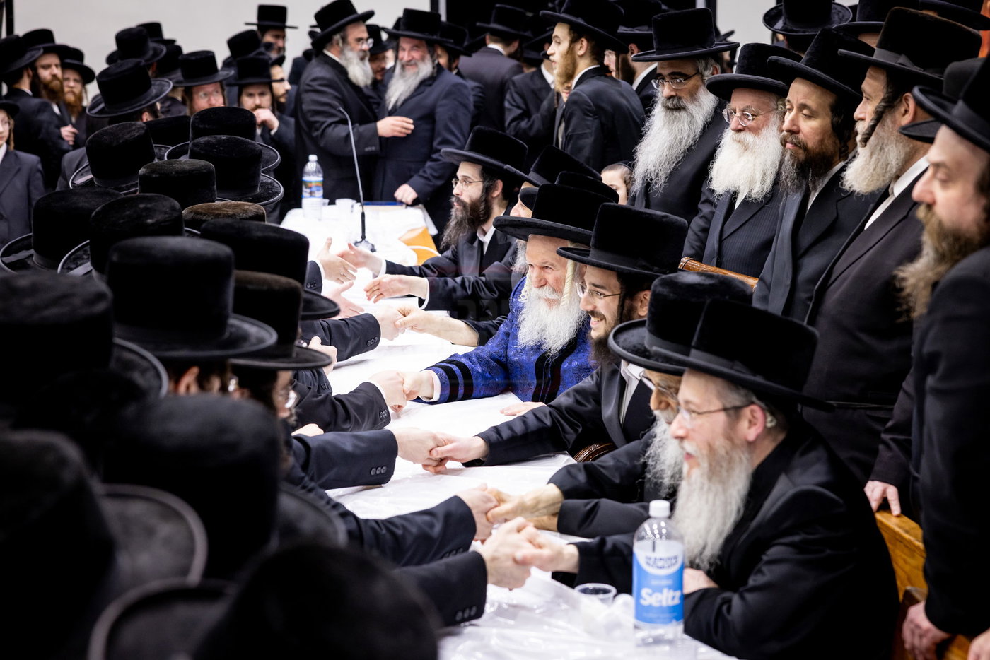 שמחת אירוסי נכדת האדמו"ר מבאבוב