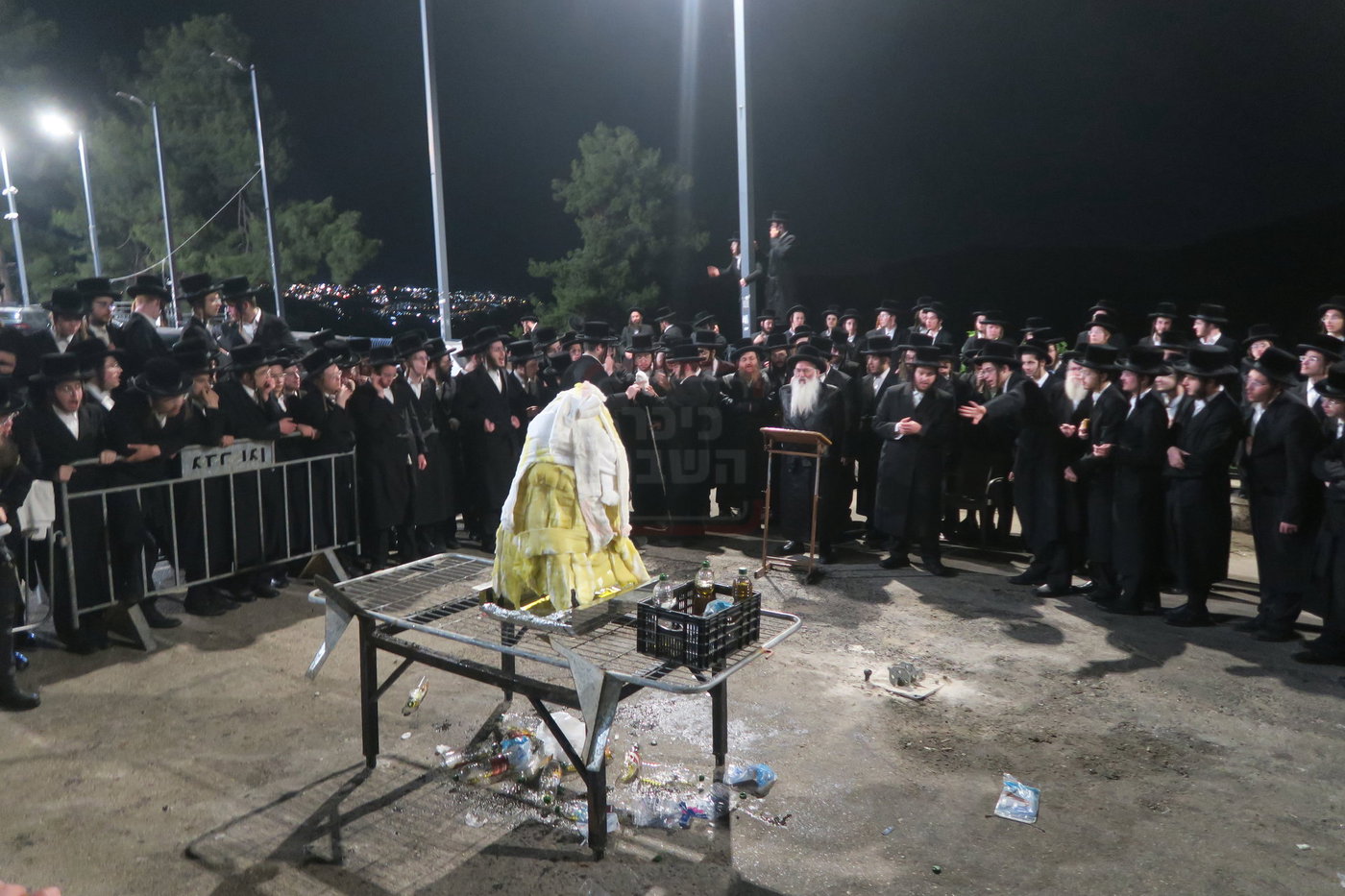 אדמו"רים ורבנים במירון לאחר ל"ג בעומר
