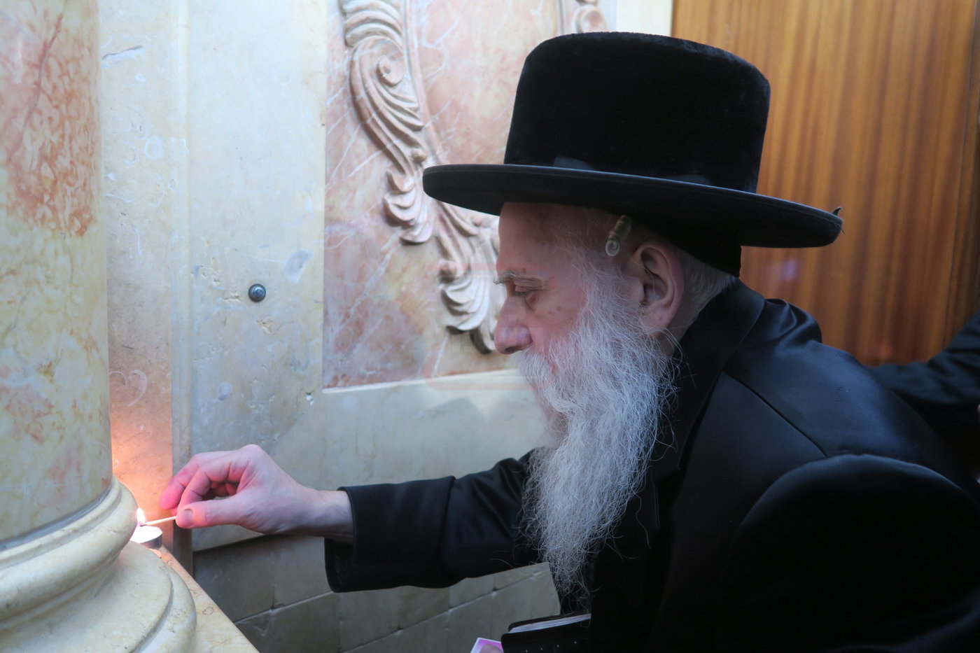 אדמו"רים ורבנים במירון לאחר ל"ג בעומר