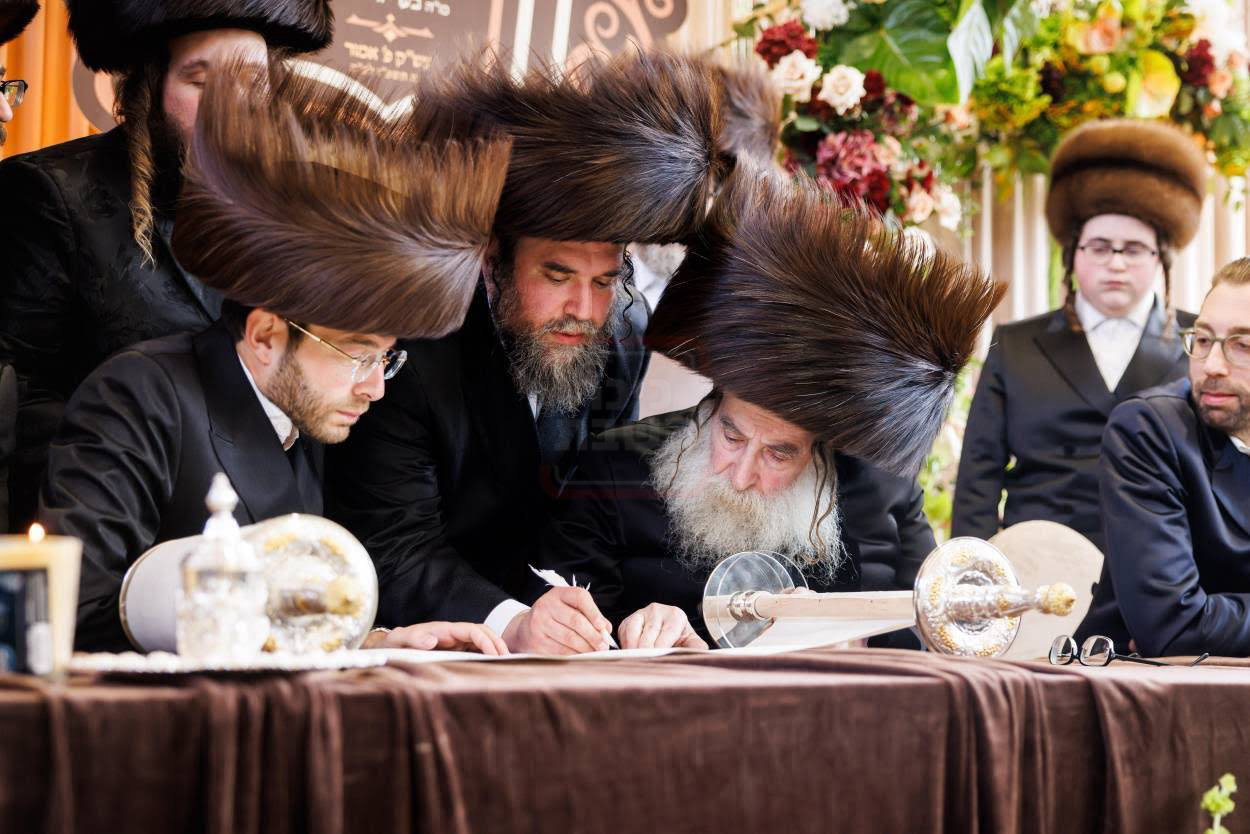 האדמו"ר מתולדות צבי דספינקא במסע הקודש במאגלניץ 