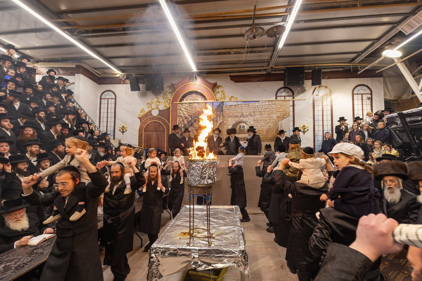 ל"ג בעומר בחצה"ק פינסק קרלין