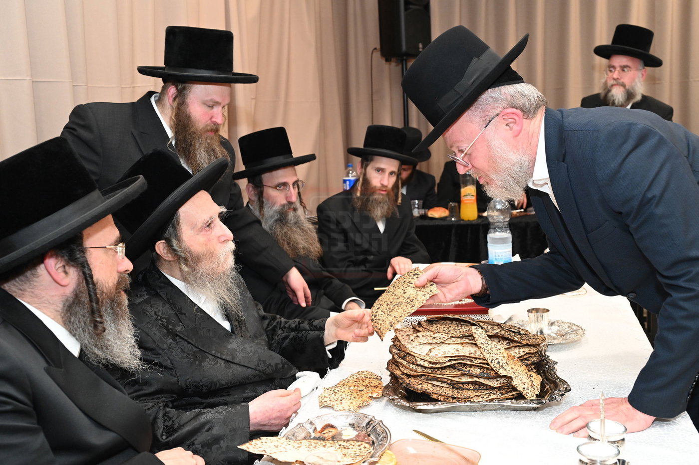 האדמו"ר מערלוי בשבת חיזוק וביקור באלעד