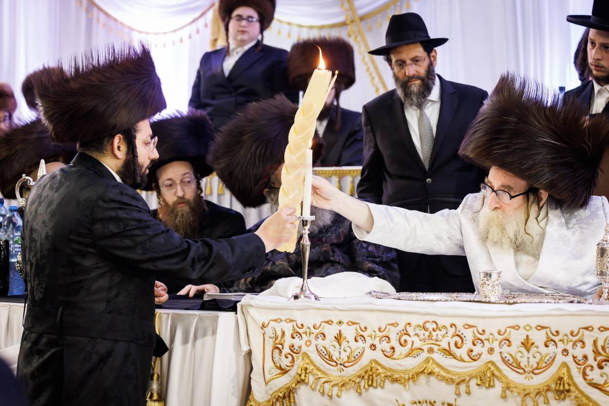 האדמו"ר מתולדות צבי דספינקא במסע הקודש במאגלניץ 