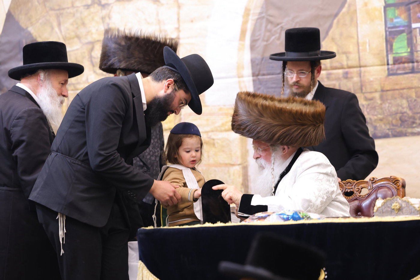 ל"ג בעומר בחצה"ק נדבורנה ירושלים