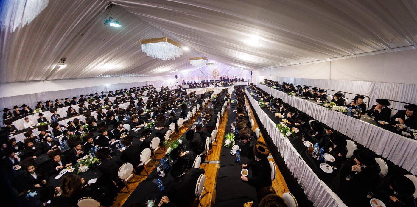 האדמו"ר מתולדות צבי דספינקא במסע הקודש במאגלניץ 