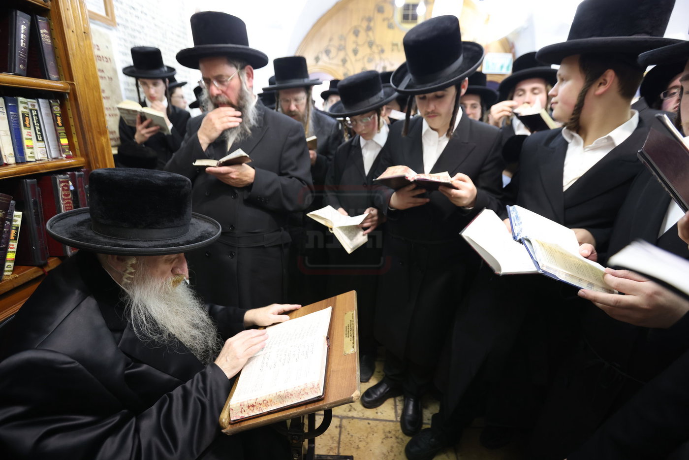 האדמו"ר מטשארנאביל במירון