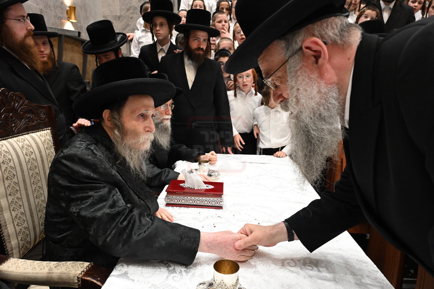 האדמו"ר מערלוי בשבת חיזוק וביקור באלעד