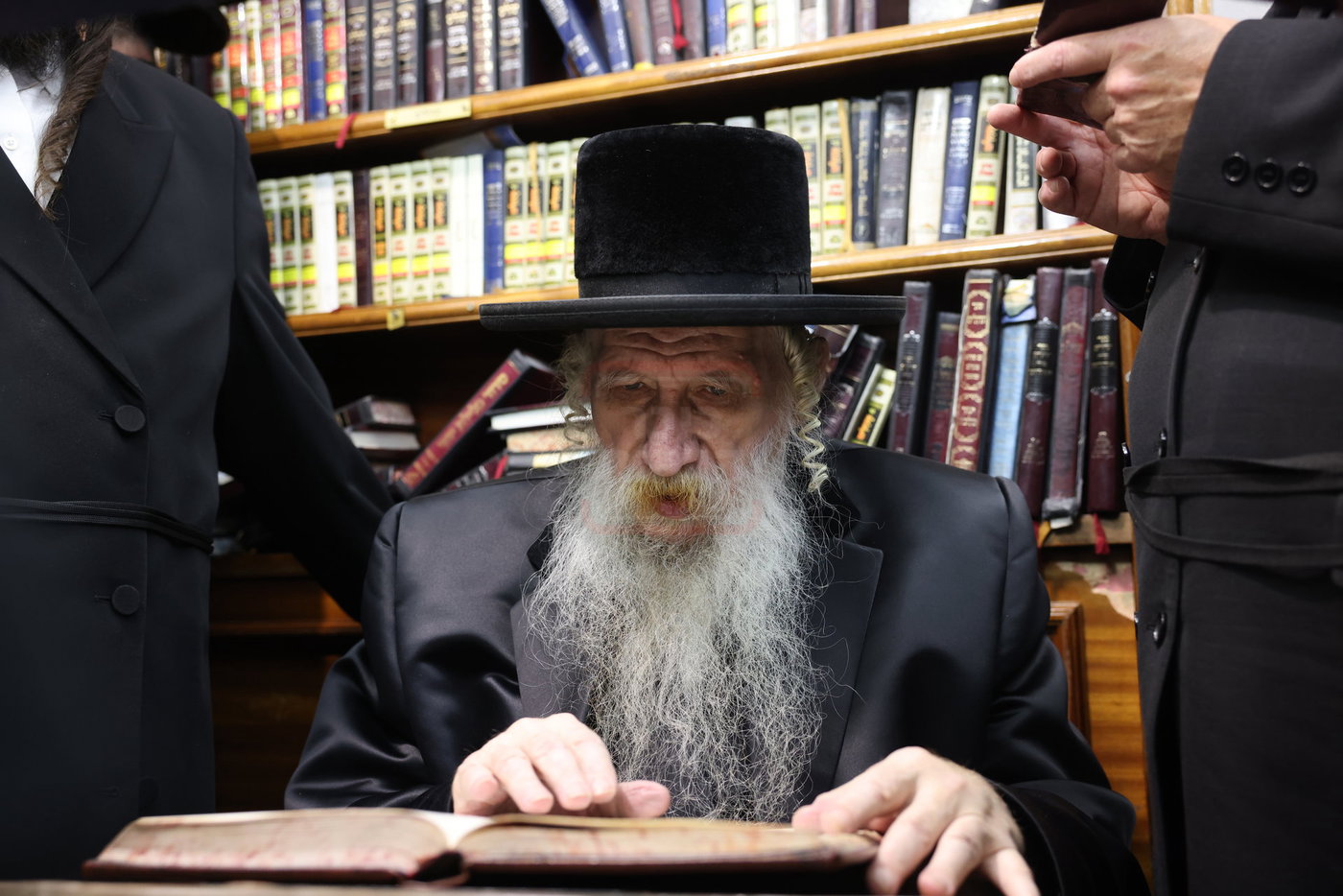האדמו"ר מטשארנאביל במירון