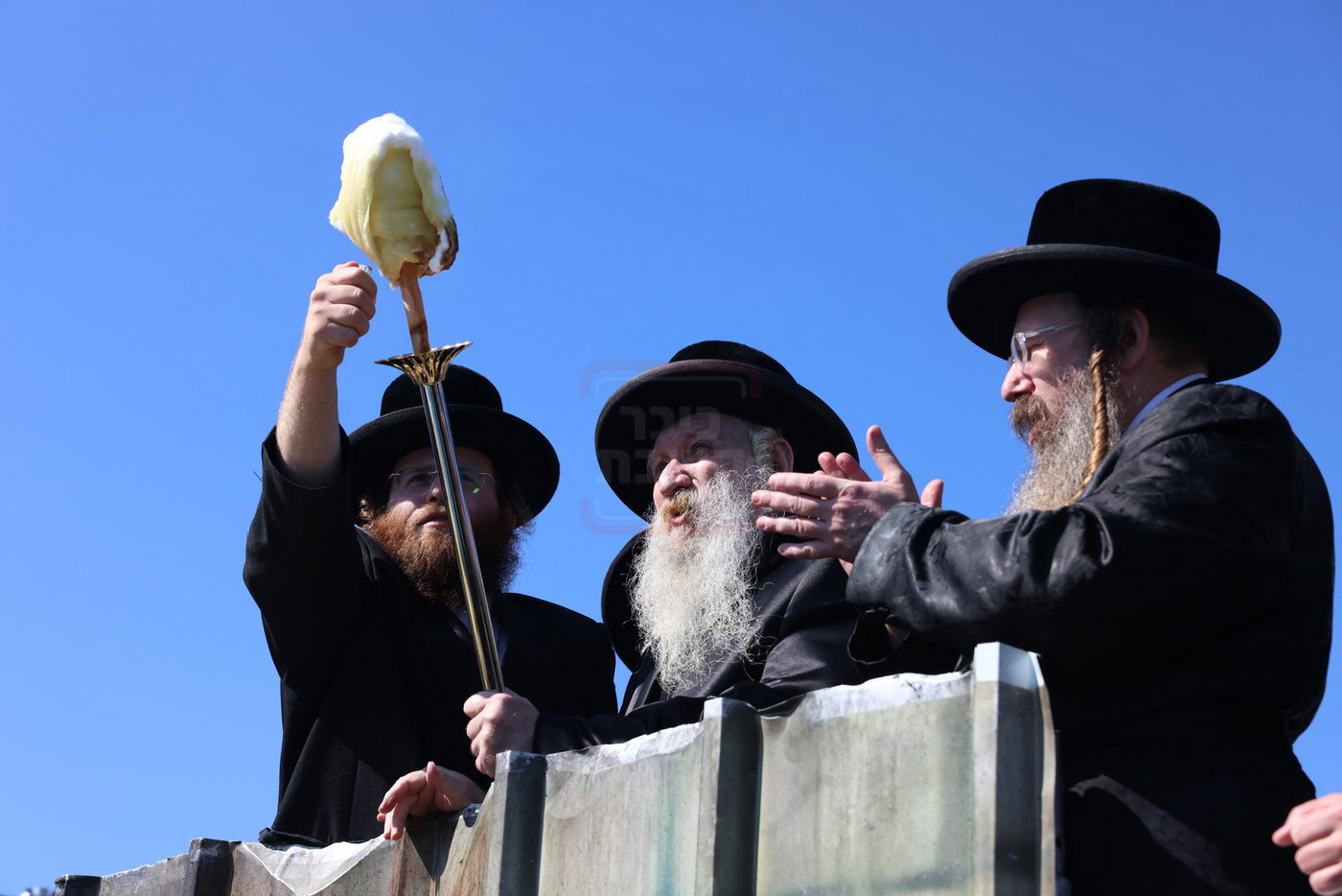 האדמו"ר מטשארנאביל במירון