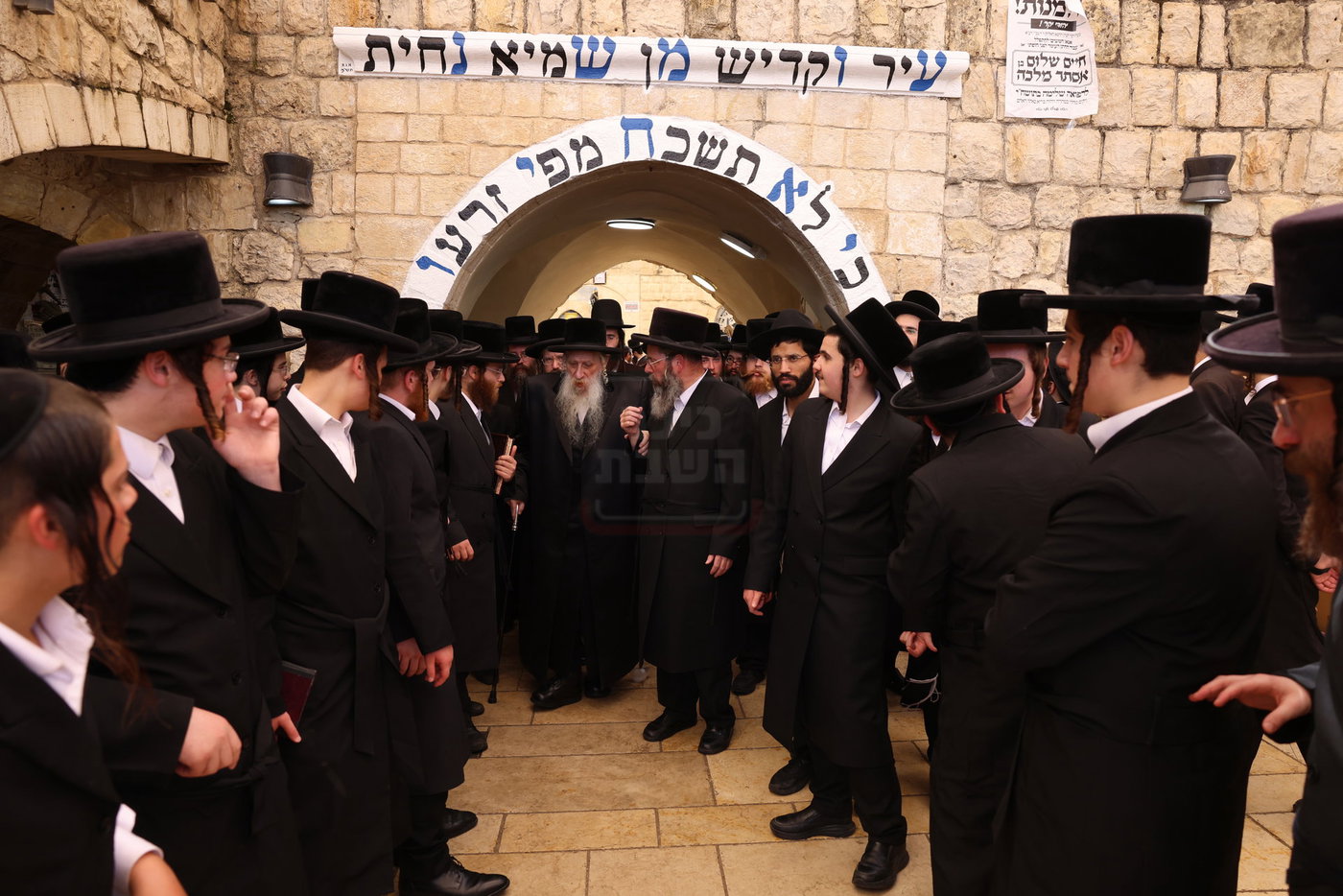 האדמו"ר מטשארנאביל במירון