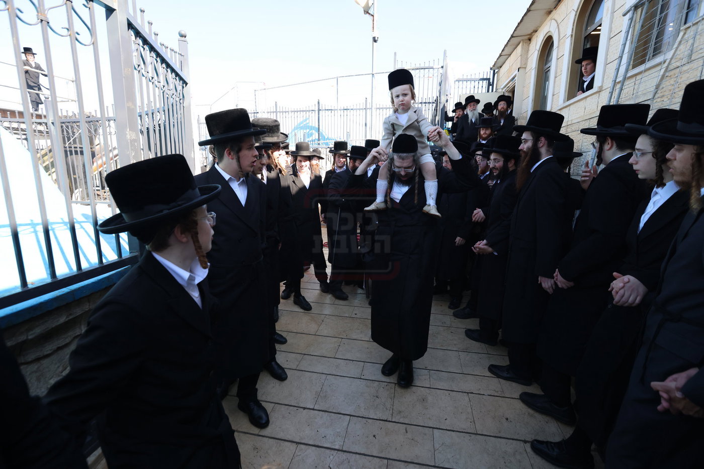 האדמו"ר מטשארנאביל במירון